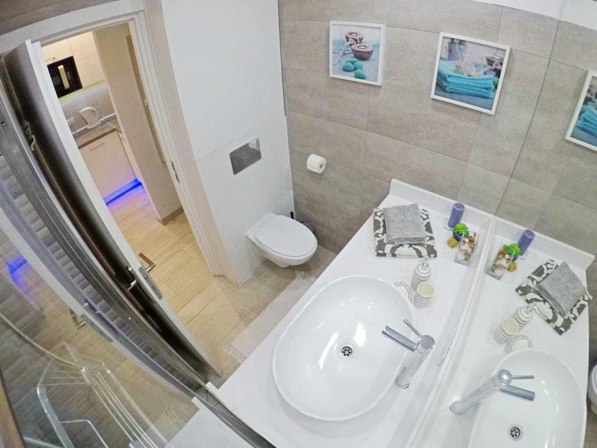 Casa De Locos Apartment Benalmadena Bagian luar foto